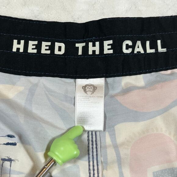 HOWLER BROTHERS Bruja Board Shorts Stretch Quick Dry Mens Size 40 Floral Print - Picture 5 of 7